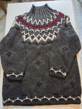 Vintage MODA Nordic Fair Isle Wool Sweater Gray Red Cream Size M